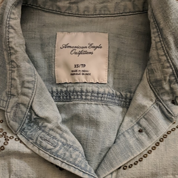 Chambray with brass detailing button up shirt - Picture 2 of 4